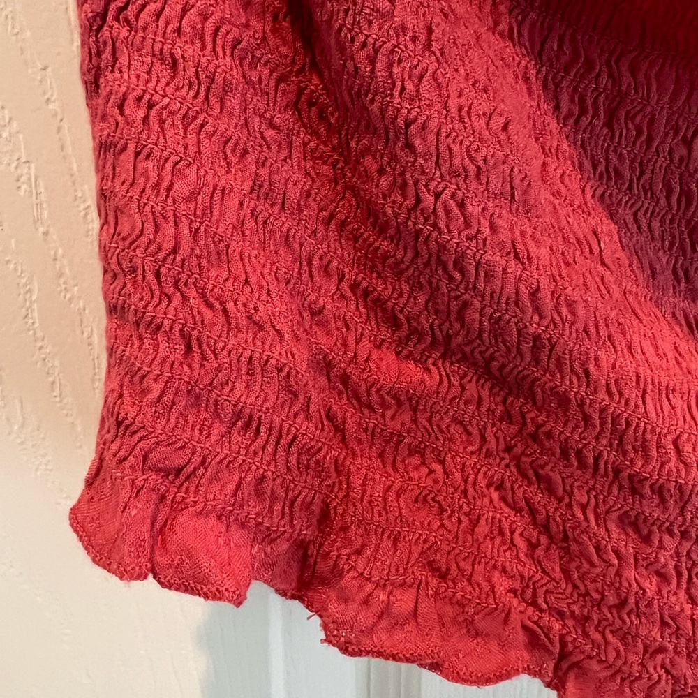 American Eagle NWT Dark Pink Smocked Halter Top Size Small - Picture 4 of 7